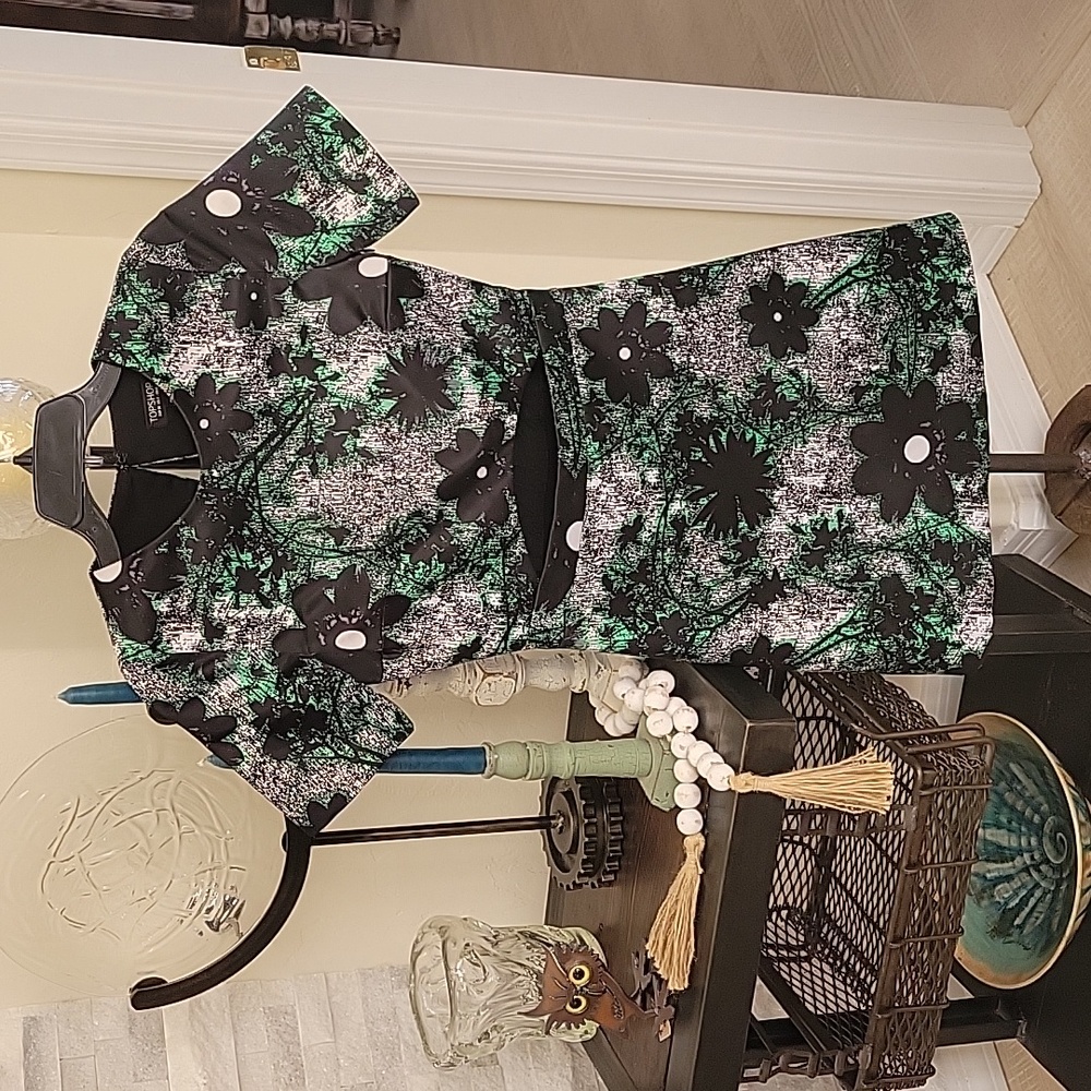 Topshop Midriff/Back Cutout Dress, Green/Blk Floral, Short Sleeve 4.